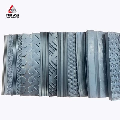 Hoja de caucho lisa moldeada resistente a la abrasión con aceite procesado de 20 mm a 25 mm de espesor