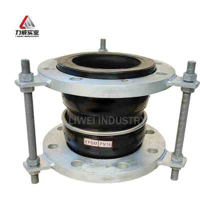 Junta de goma flexible de doble esfera con cuerpo de EPDM, diseñada con extremos bridados que garantizan el sellado y la flexibilidad en sistemas de transporte de fluidos